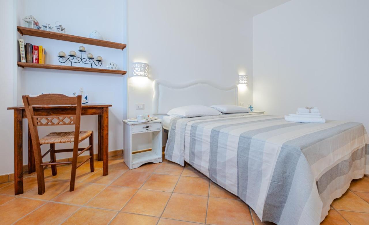 Villa Vanessa Con Piscina Privata - Castro Castro  Zewnętrze zdjęcie