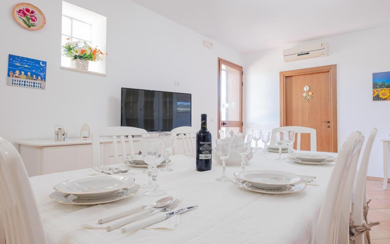 Villa Vanessa Con Piscina Privata - Castro Castro  Zewnętrze zdjęcie